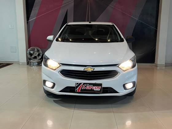 CHEVROLET ONIX 1.4 MPFI LT 8V FLEX 4P MANUAL CHEVROLET ONIX 1.4 MPFI LT 8V FLEX 4P MANUAL